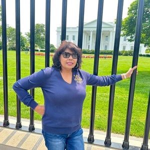 Meet your Posher, Gina